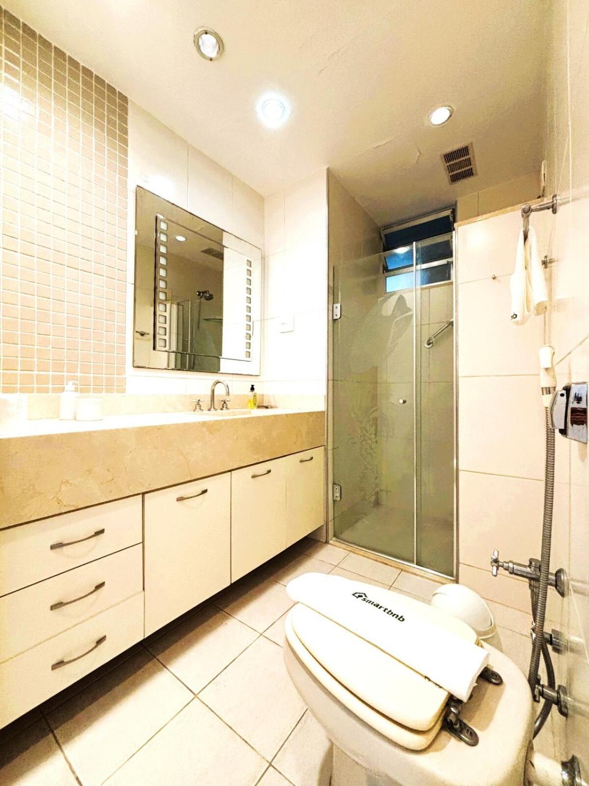 Amplo No Posto 6 Apartment *
