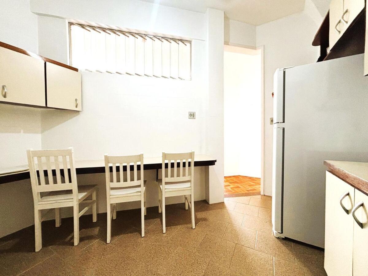 Apartment Amplo No Posto 6 *